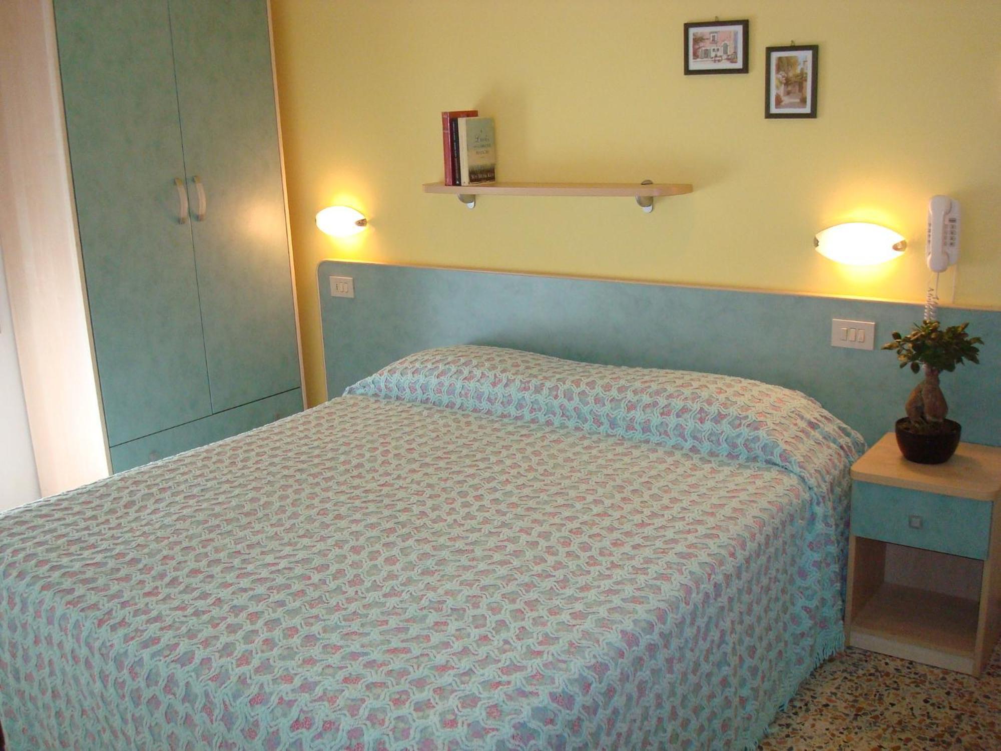 Hotel Villa Ersilia Rimini B&B Exterior foto
