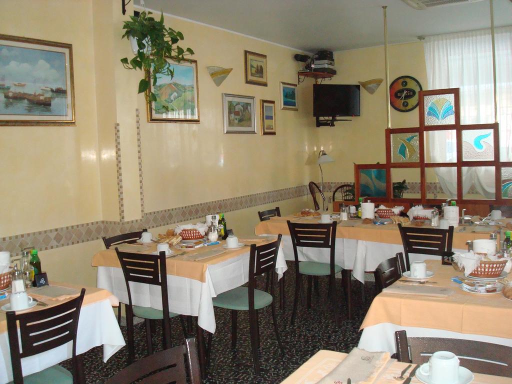 Hotel Villa Ersilia Rimini B&B Exterior foto